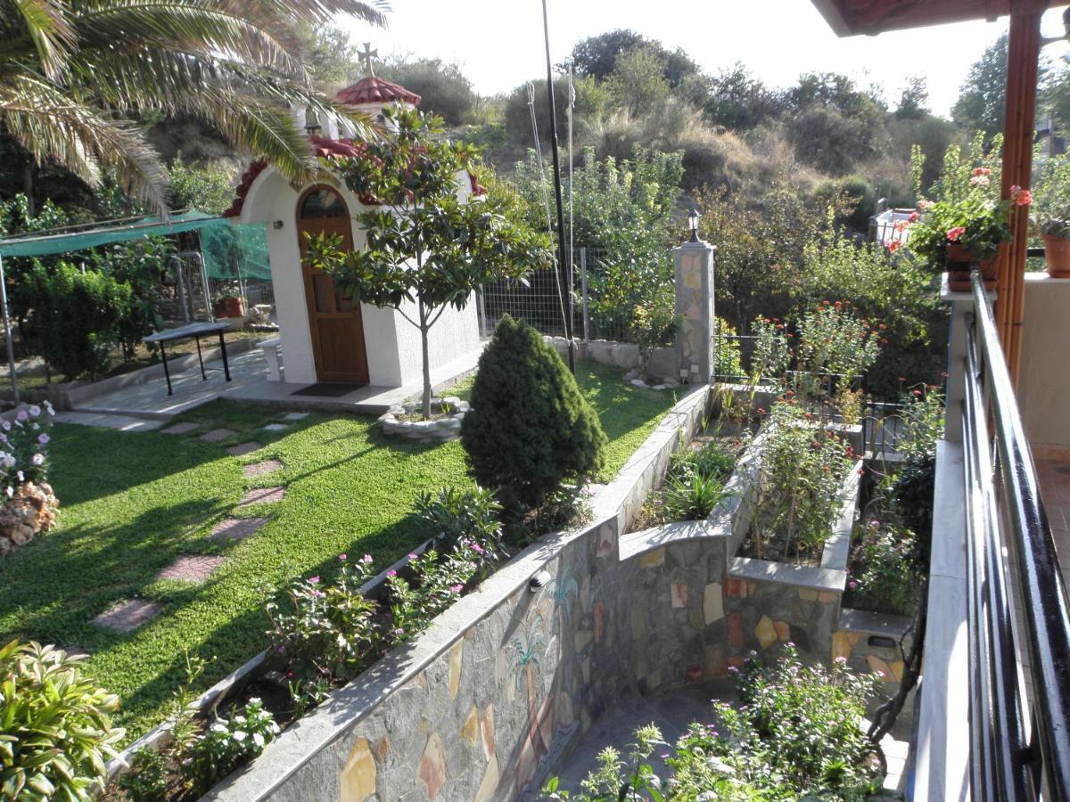 Adam'S Holiday House 2019 Karianí Exterior foto